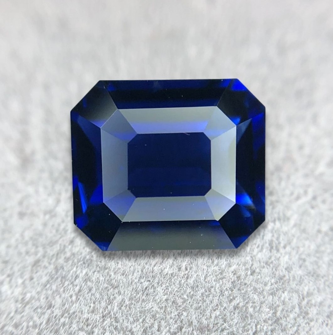 0.95ct Octagon Step Cut Sapphire