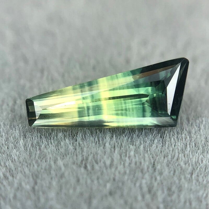 0.46ct Fancy Step Cut Sapphire 0.46ct Fancy Step Cut Sapphire