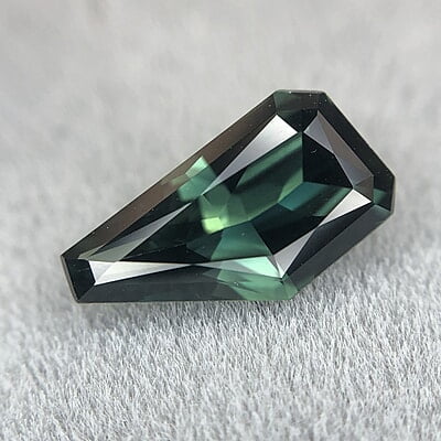 1.46ct Fancy Step Cut Sapphire 1.46ct Fancy Step Cut Sapphire