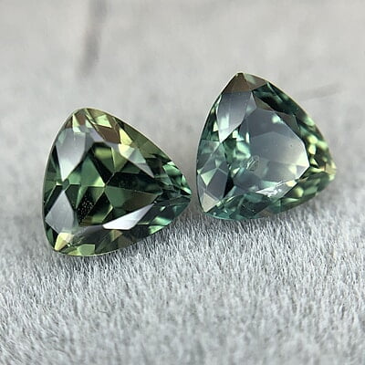 1.58tcw Trillium Mixed Cut Sapphire Pair 1.58tcw Trillium Mixed Cut Sapphire Pair