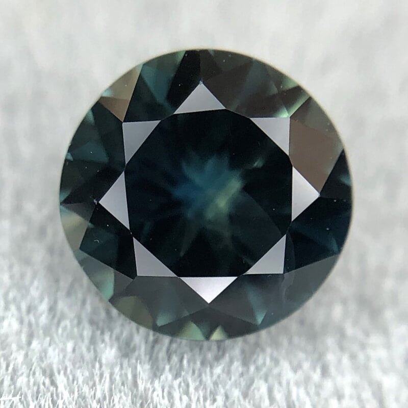 0.95ct Round Brilliant Cut Sapphire