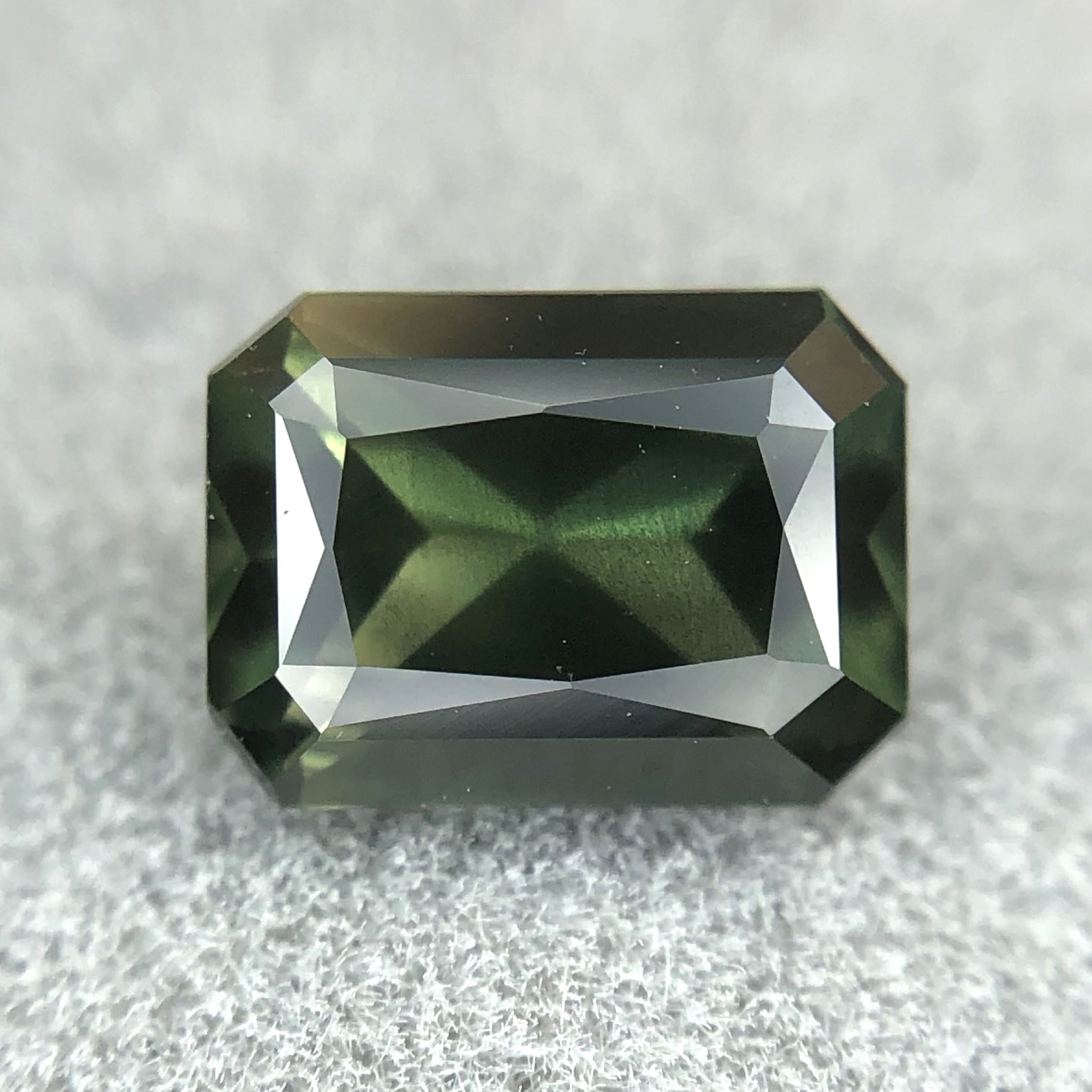 1.06ct Radiant Brilliant Cut Sapphire