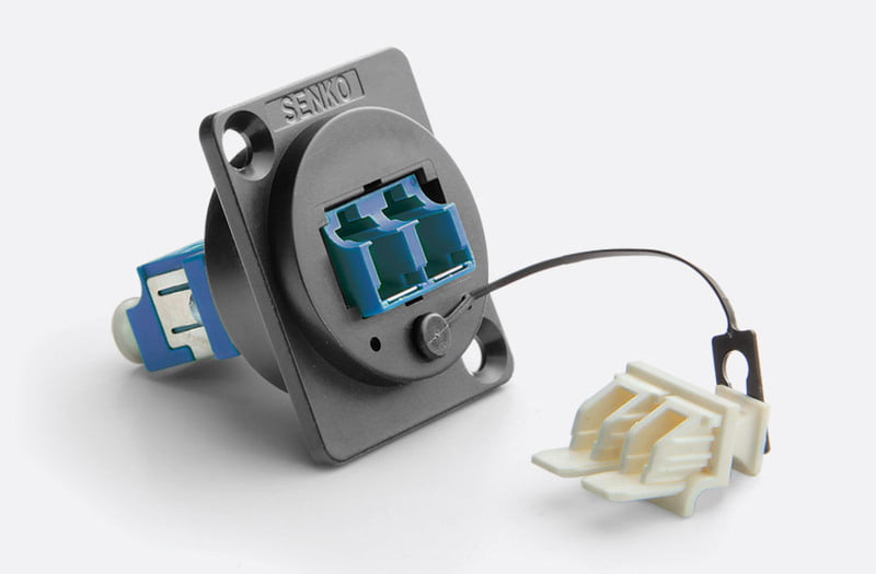 SENKO FIBRE OPTIC LC SM FEEDTHROUGH COUPLER, 'Universal' mounting, blue SENKO FIBRE OPTIC LC SM FEEDTHROUGH COUPLER, 'Universal' mounting, blue