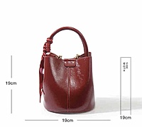 RETRO BUCKET BAG SOFT LEATHER