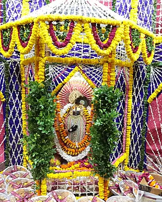 Govardhan Giriraj Ji - Phool Bangla