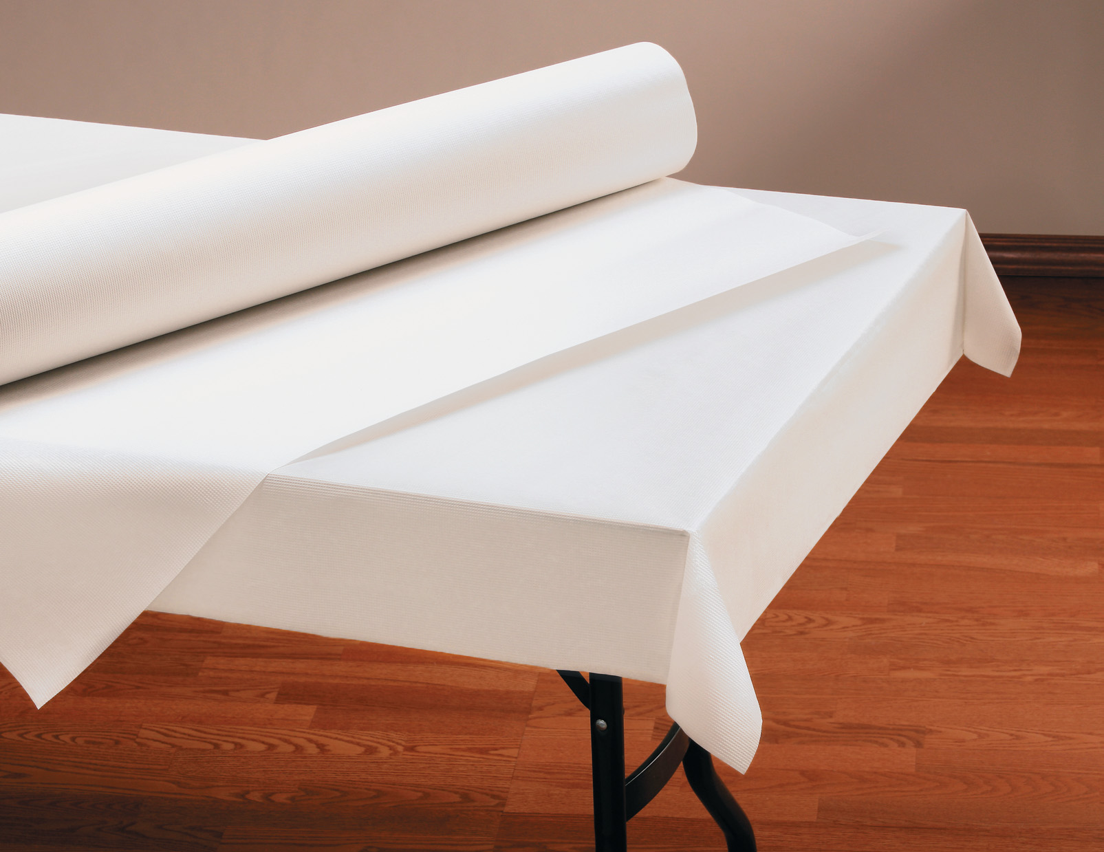 Hoffmaster 1-Ply Paper Tablecover Roll Bright White 40" X 300' 1 / cs