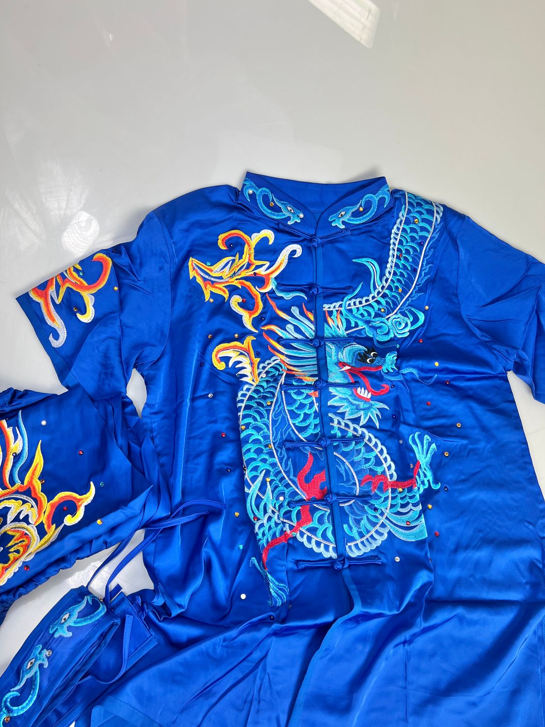 Uniforme Premium Wu Shu bordado Azul