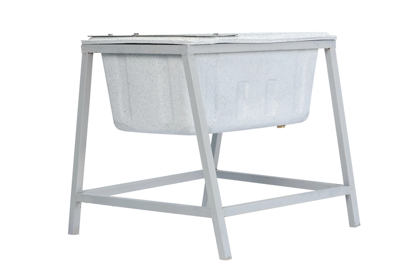 Farmex Drinker Trough 50L 60cm Solid Box with galvanized steel stand showing dimensions - details