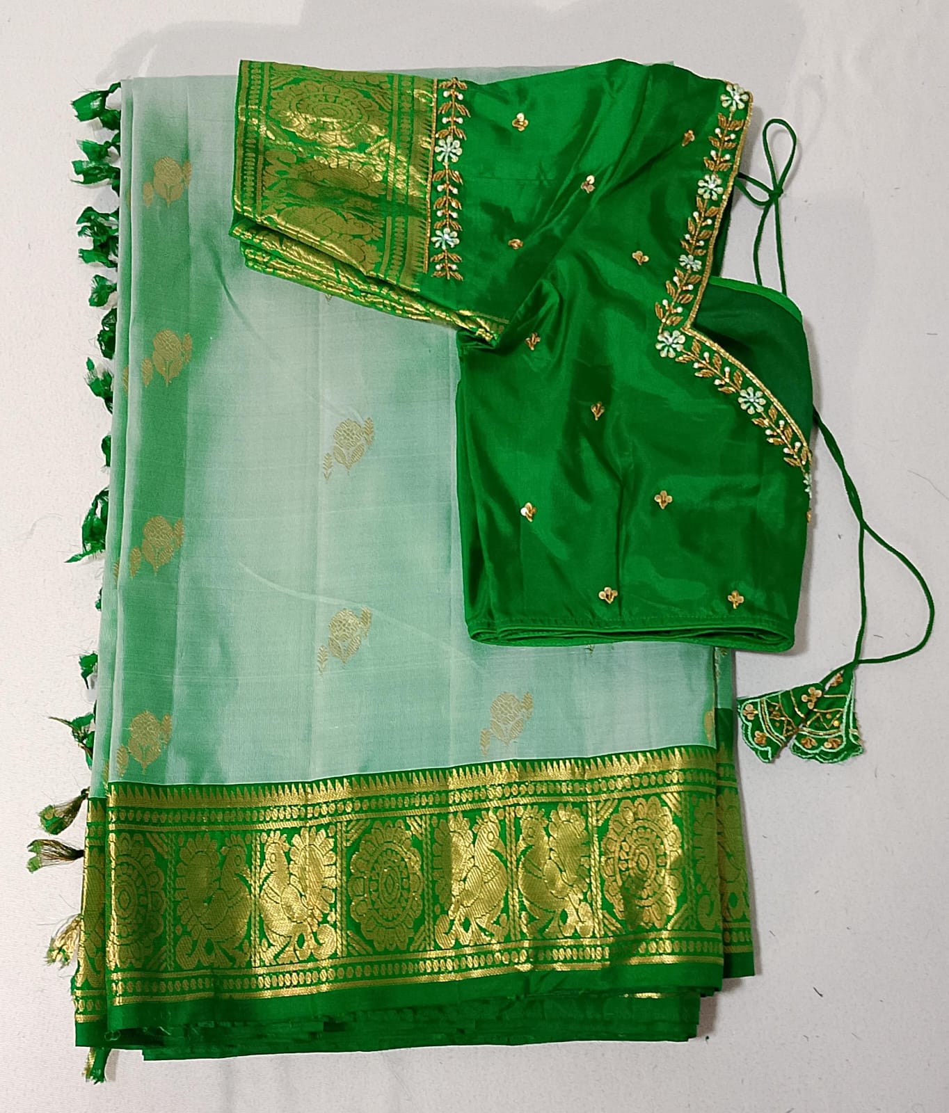 N392: Ready To Ship Beautiful Pure Kanchipattu Saree With Stitched Maggam Work Blouse N392: Ready To Ship Beautiful Pure Kanchipattu Saree With Stitched Maggam Work Blouse