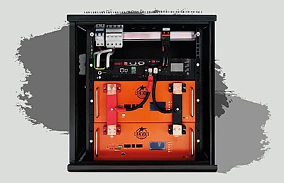 12.0 kW SUNSYNK 3-Phase Hybrid - REVOV Combo, c/w 4x 5.12 kWh Lithium Batteries 12.0 kW SUNSYNK 3-Phase Hybrid - REVOV Combo, c/w 4x 5.12 kWh Lithium Batteries