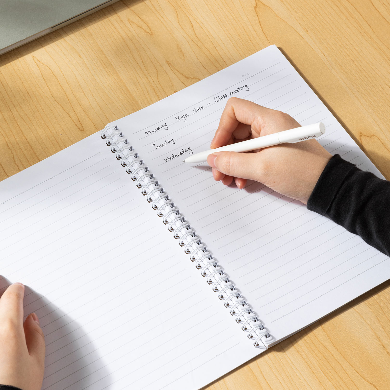 DELI LA460 SPIRAL NOTEBOOK A4 60 SHEETS 70G