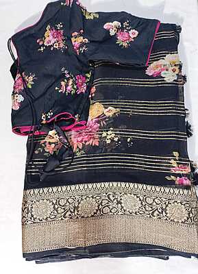 J526: Ready To Ship Beautiful Floral Printed Kadhi Chiffon Saree With Stitched Blouse