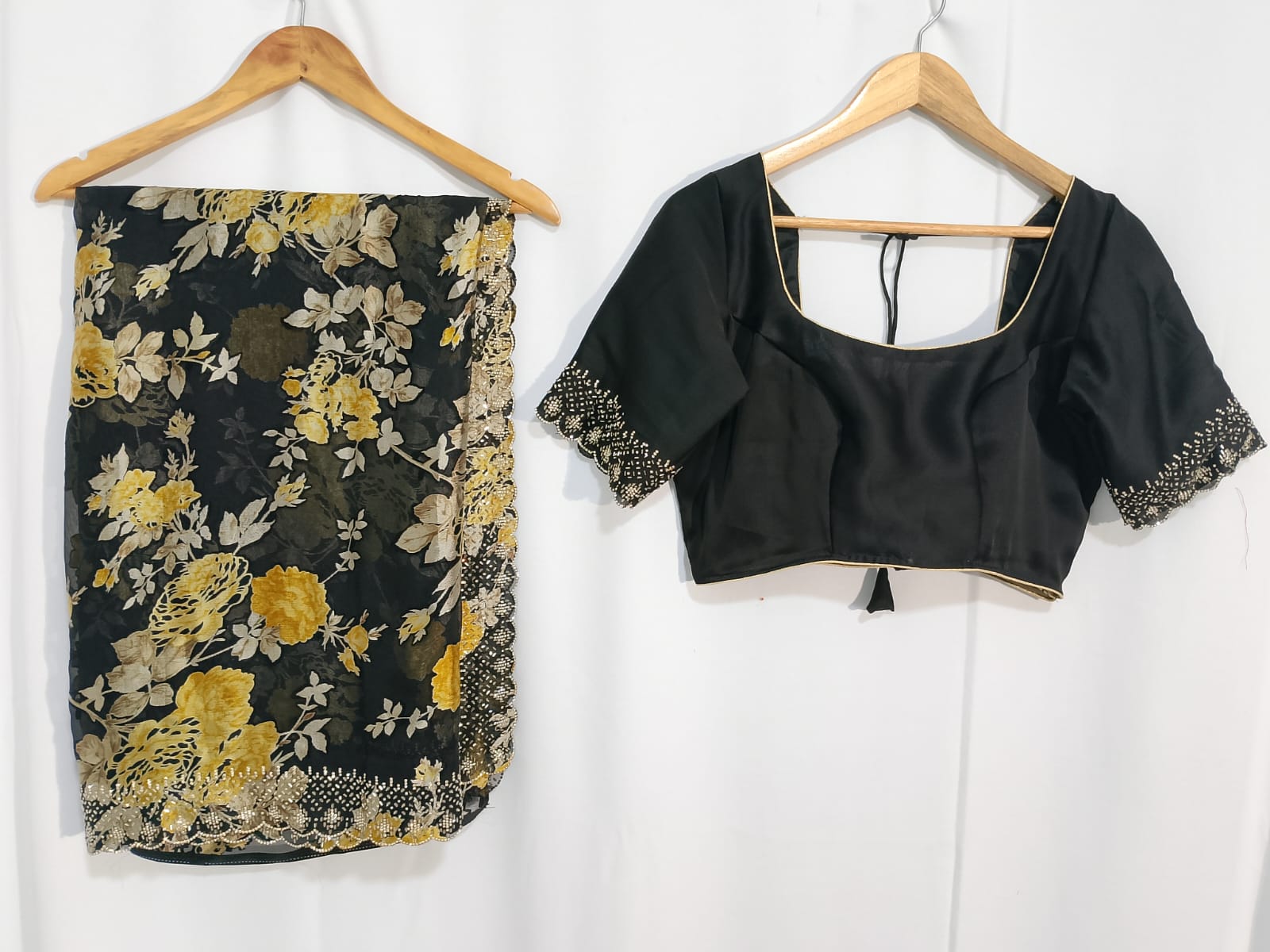 N349: Ready To Ship Beautiful Desginer Saree With Stitched Blouse