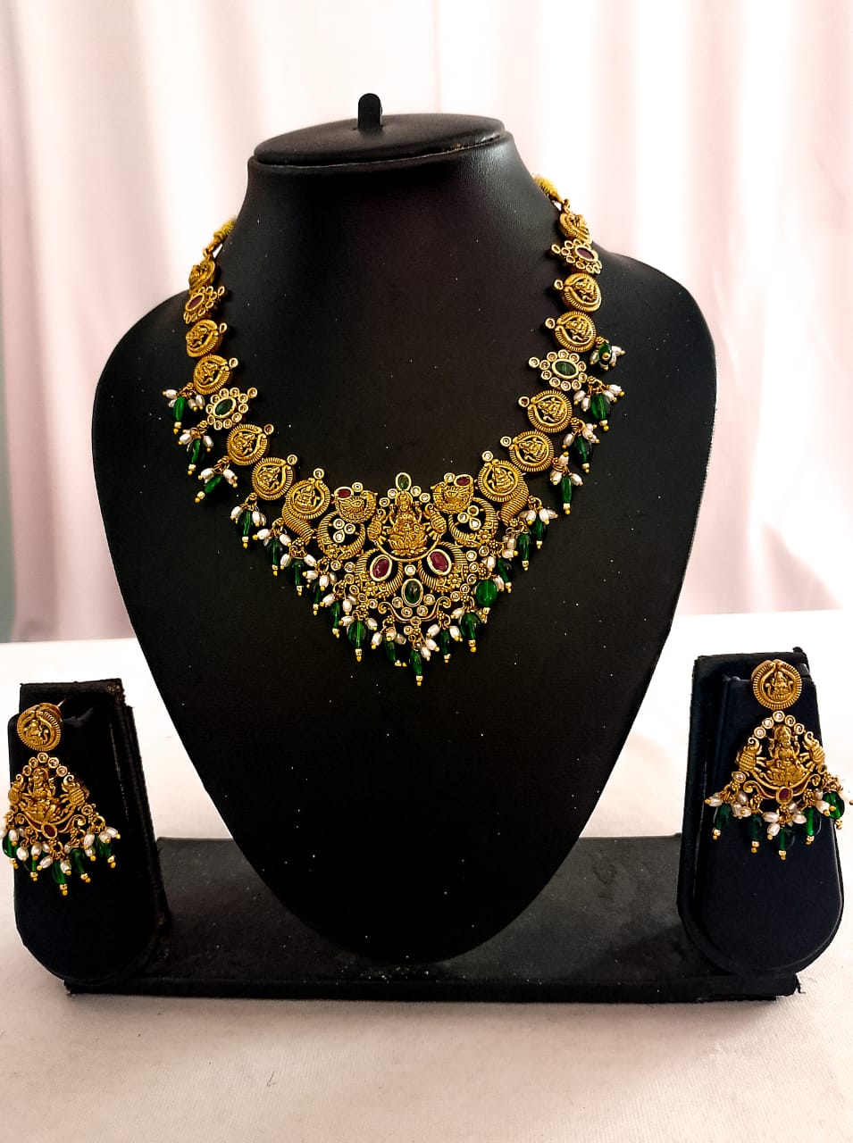 H22 : Ready To Ship Beautiful Lakshimi Devi Necklace Set