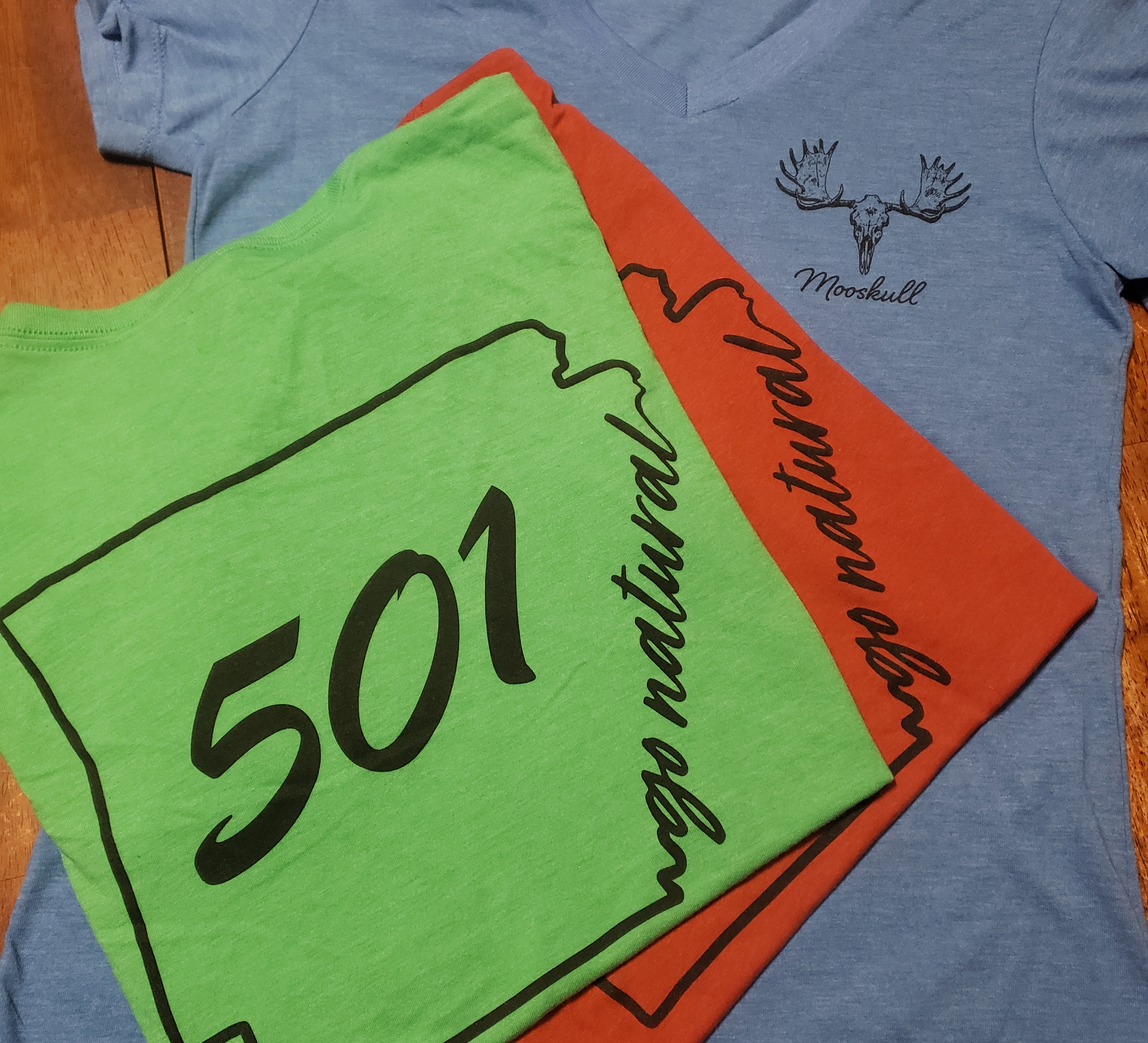 501 Women's V-neck T-shirt