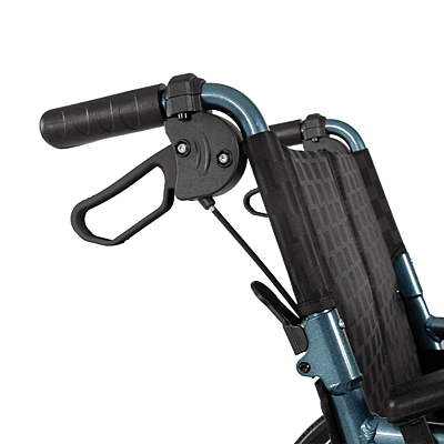 Axera lightweight wheelchair w/adjustable 5017BL Axera lightweight wheelchair w/adjustable 5017BL