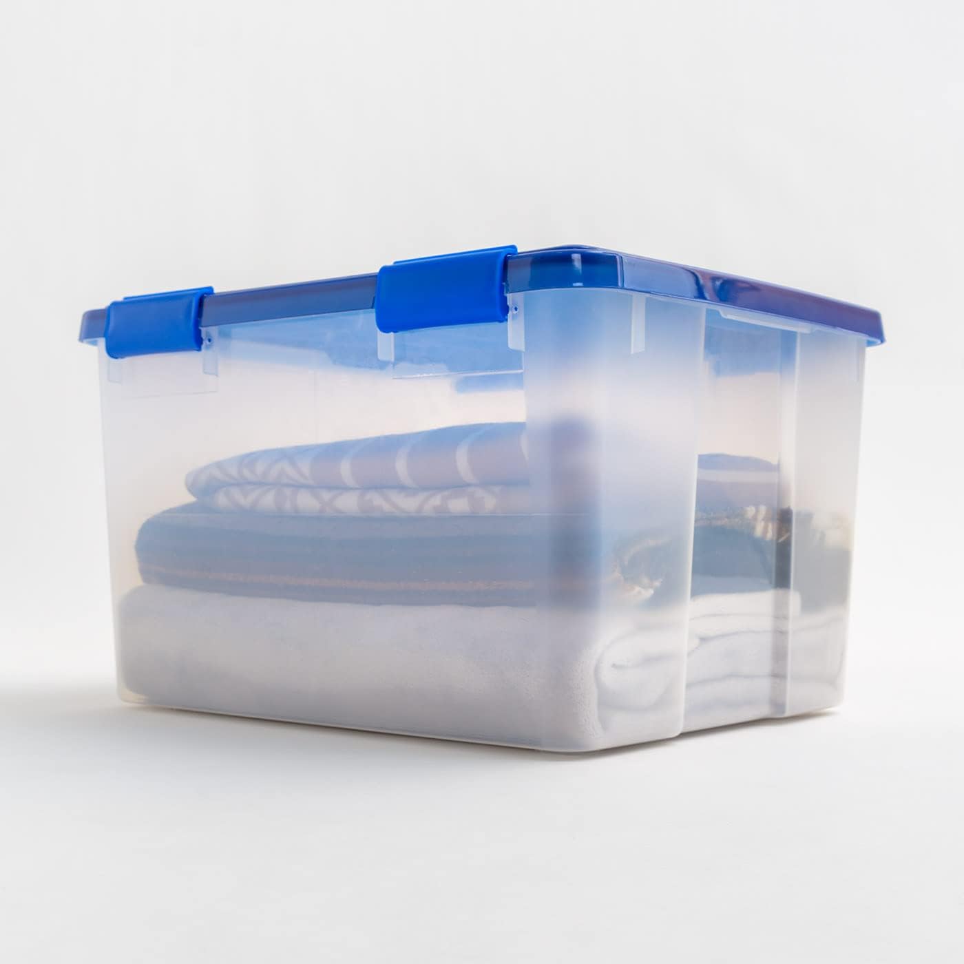 IRIS USA 4Pack 46.6qt WEATHERPRO Airtight Plastic Storage Bin with Lid and Seal and Secure Latching Buckles