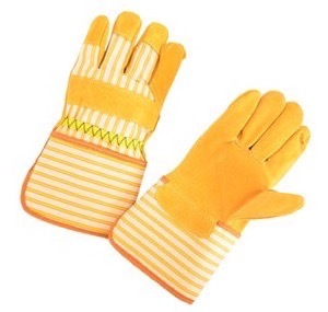 Pigskin split leather palm, 4.5” P.E cuff