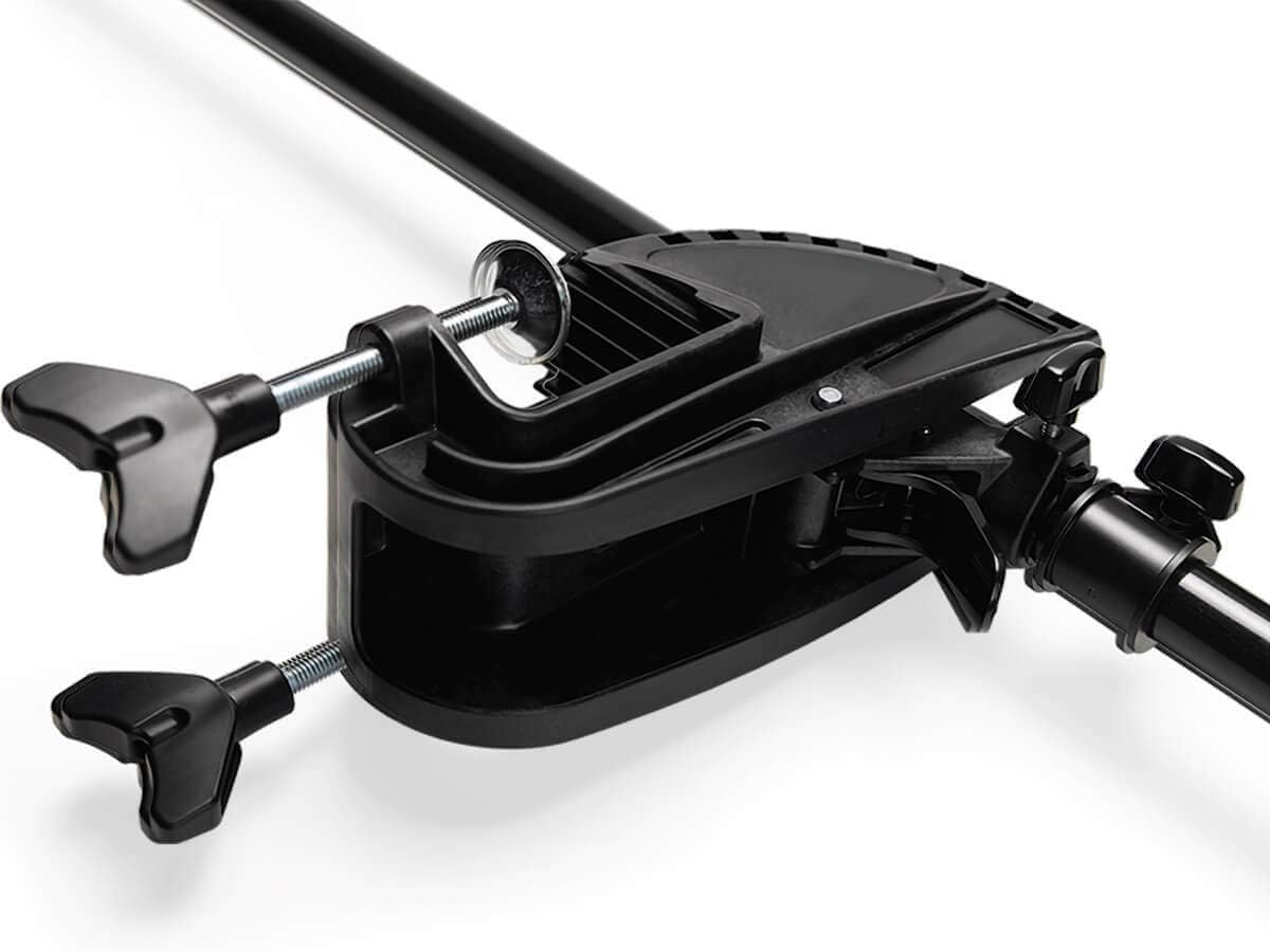 Minn Kota Endura C2 Transom-Mount Electric Trolling Motor, 30 Lb. Thrust, 30 in. Shaft, Freshwater One Size Transom Mount