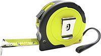 Boardwalk BWKTAPEM25 Easy Grip 25 ft. 1/16 in. Graduation Tape Measure - Black/Yellow