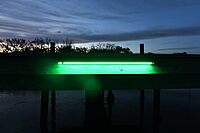 Hydro Glow DM260G 40W/120VAC Dock Mounted Fishing Light - Green
