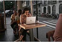 HP EliteBook 6 G1i 16" Notebook - WUXGA - Intel Core Ultra 5 225U - 16 GB - 512 GB SSD - Pike Silver Aluminum