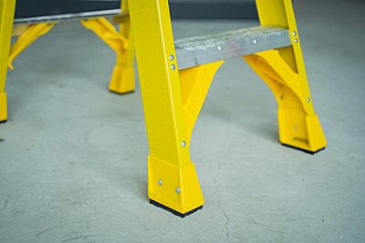 Werner, 6310, 10' Fiberglass 375 Lb. Stepladder, Type Iaa