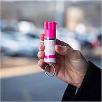 SABRE Pepper Spray With Key Ring, 25 Bursts, 10-Foot (3-Meters) Range, UV Marking Dye, Twist Lock Safety