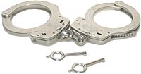 SMITH & WESSON Model 100M Chain-Linked Handcuffs
