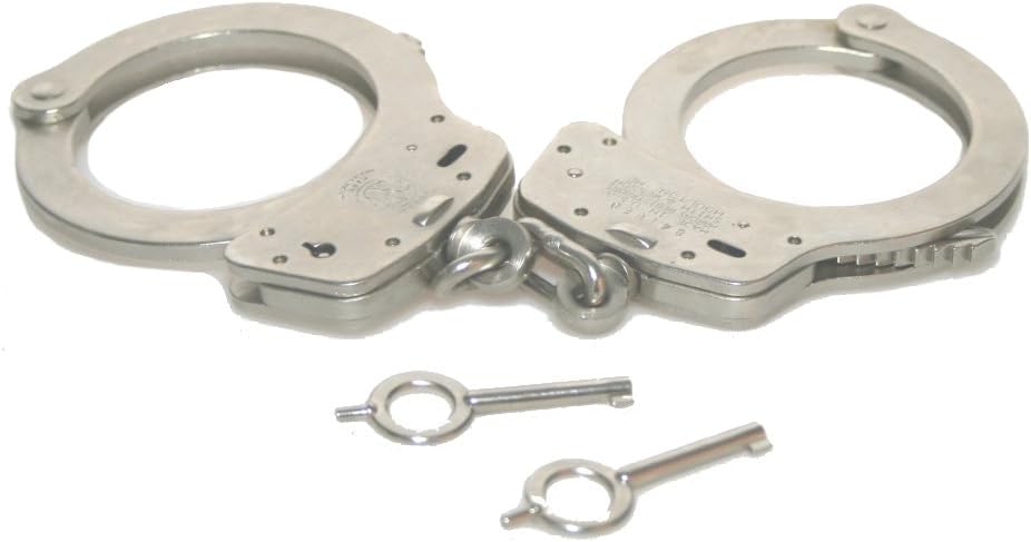 SMITH & WESSON Model 100M Chain-Linked Handcuffs