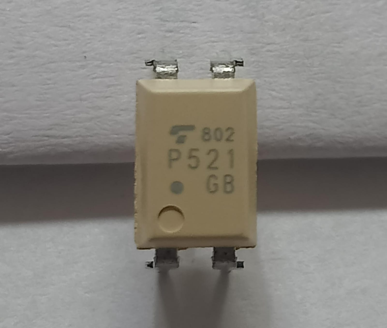 TLP521-1-4PIN-DIP TOSHIBA