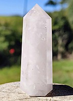 Rose Quartz Generator approx 6-7cm Rose Quartz Generator approx 6-7cm