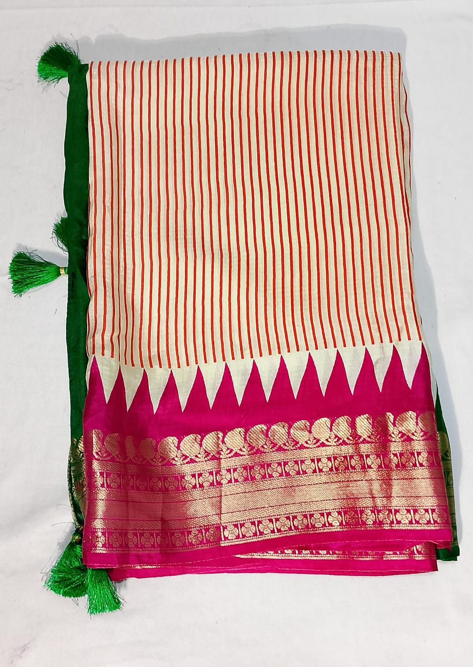 N93: Ready To Ship Beautiful Pure Moonga Crepe Silk Saree In Ganga Jamuna Weaving Border With Stitched Blouse