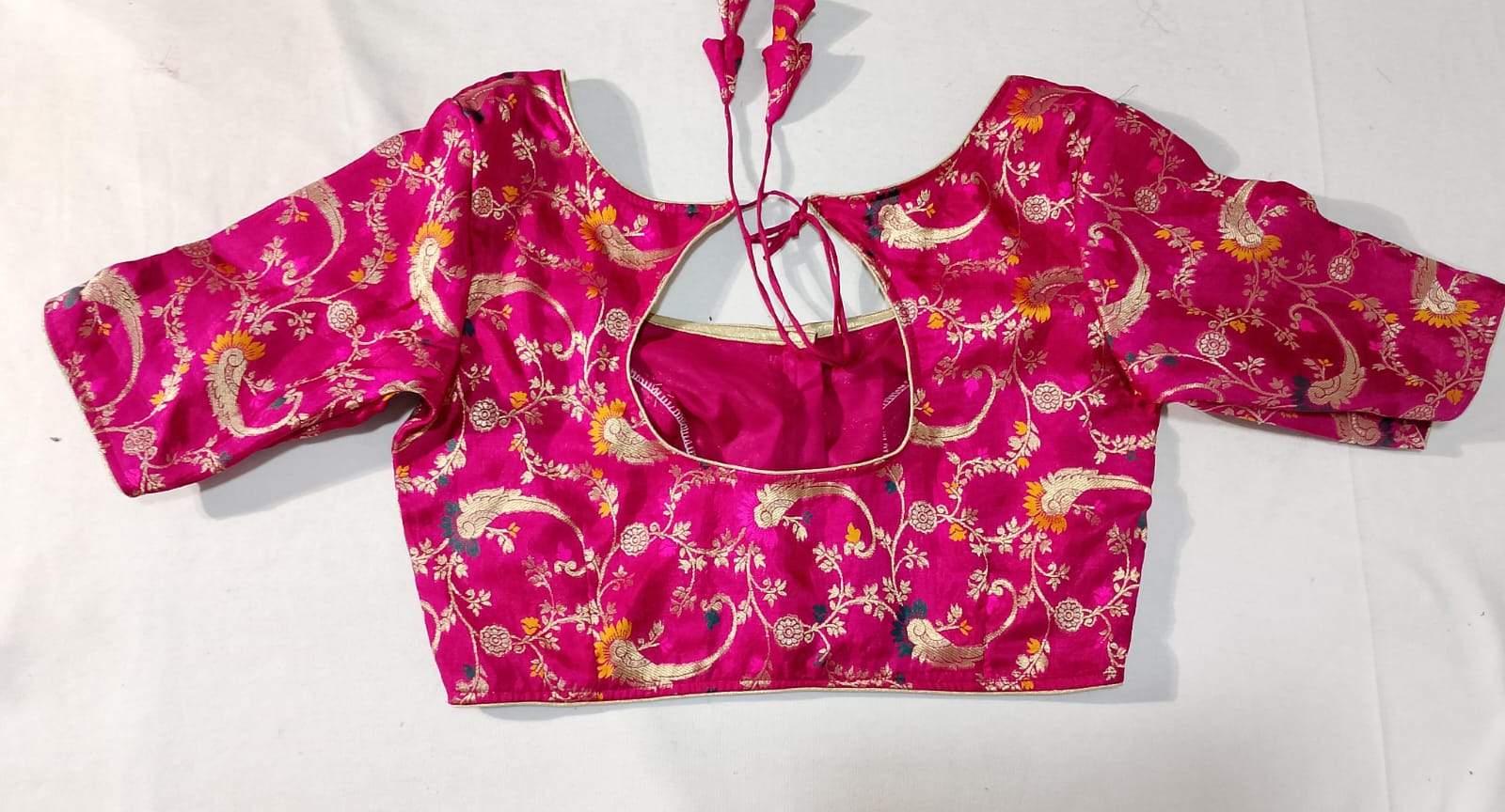 N94: Ready To Ship Beautiful Pure Moonga Crepe Silk Saree In Ganga Jamuna Weaving Border With Stitched Blouse