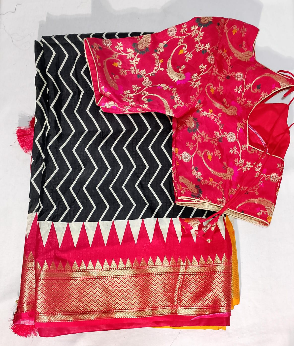 N95: Ready To Ship Beautiful Pure Moonga Crepe Silk Saree In Ganga Jamuna Weaving Border With Stitched Blouse N95: Ready To Ship Beautiful Pure Moonga Crepe Silk Saree In Ganga Jamuna Weaving Border With Stitched Blouse