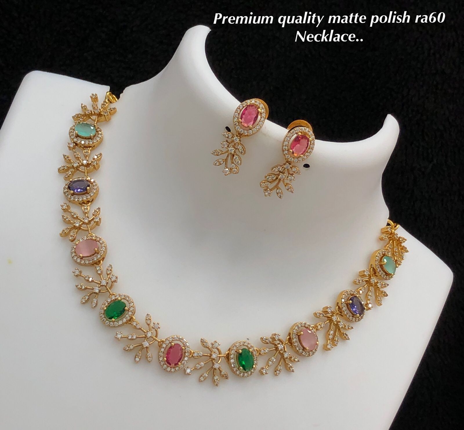 V905: Beautiful Premium Quality Matte Polish Necklace Set