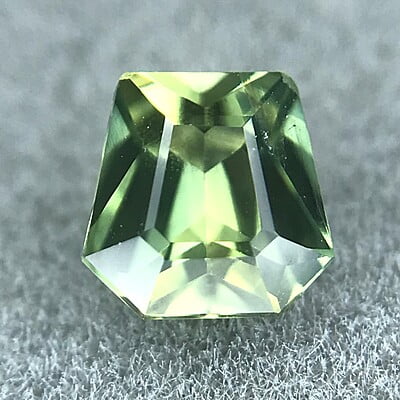 0.45ct Fancy Step Cut Sapphire 0.45ct Fancy Step Cut Sapphire