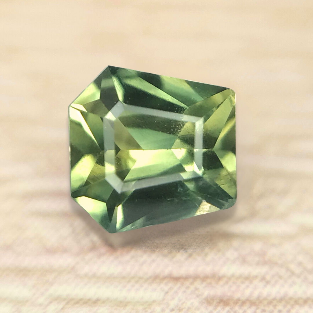 0.45ct Fancy Step Cut Sapphire 0.45ct Fancy Step Cut Sapphire