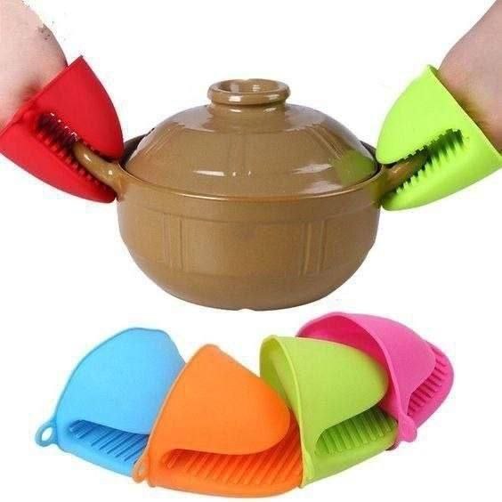 SILICONE HEAT RESISTANT POT HOLDER