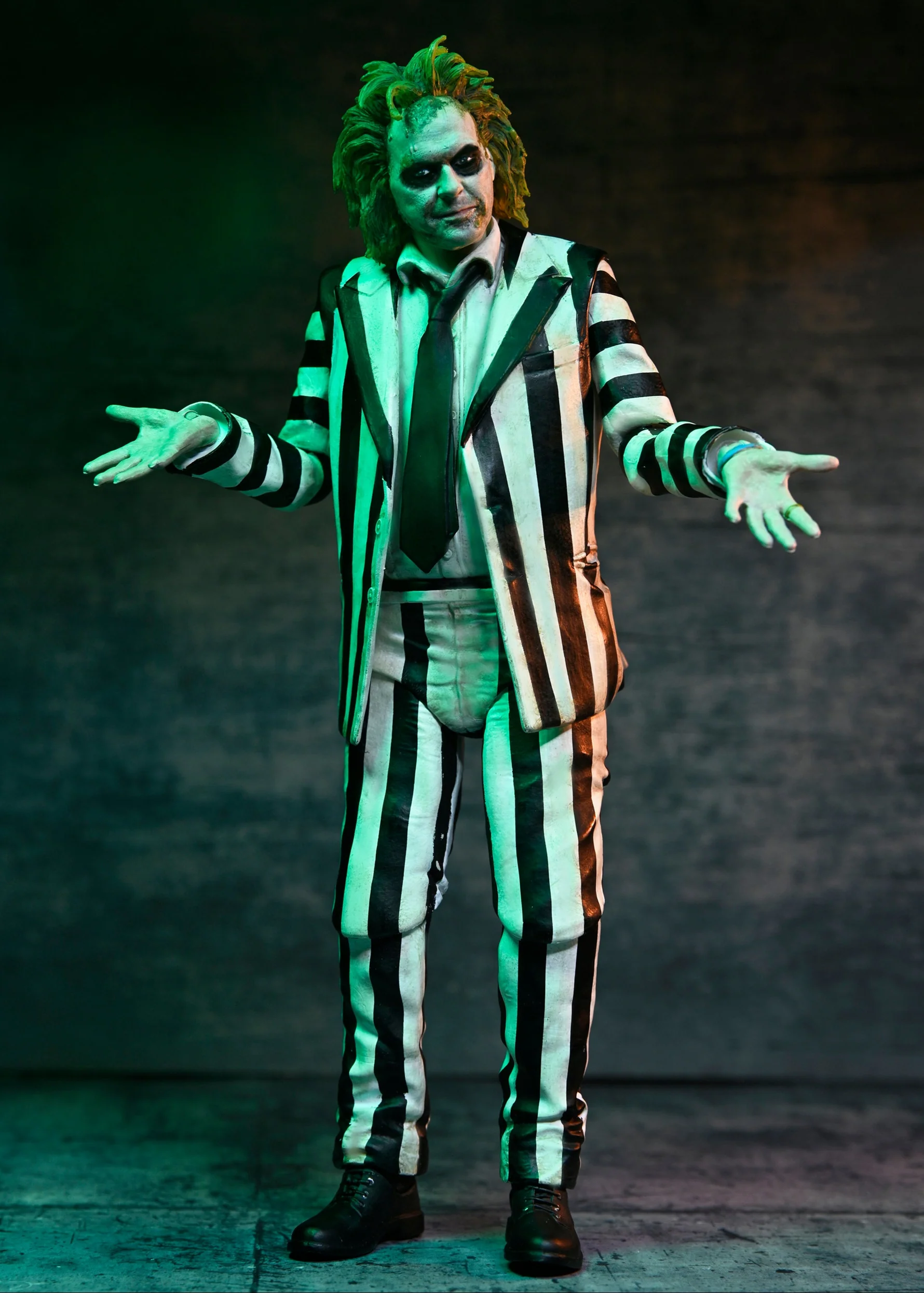 Beetlejuice (Striped Suit) Ultimate