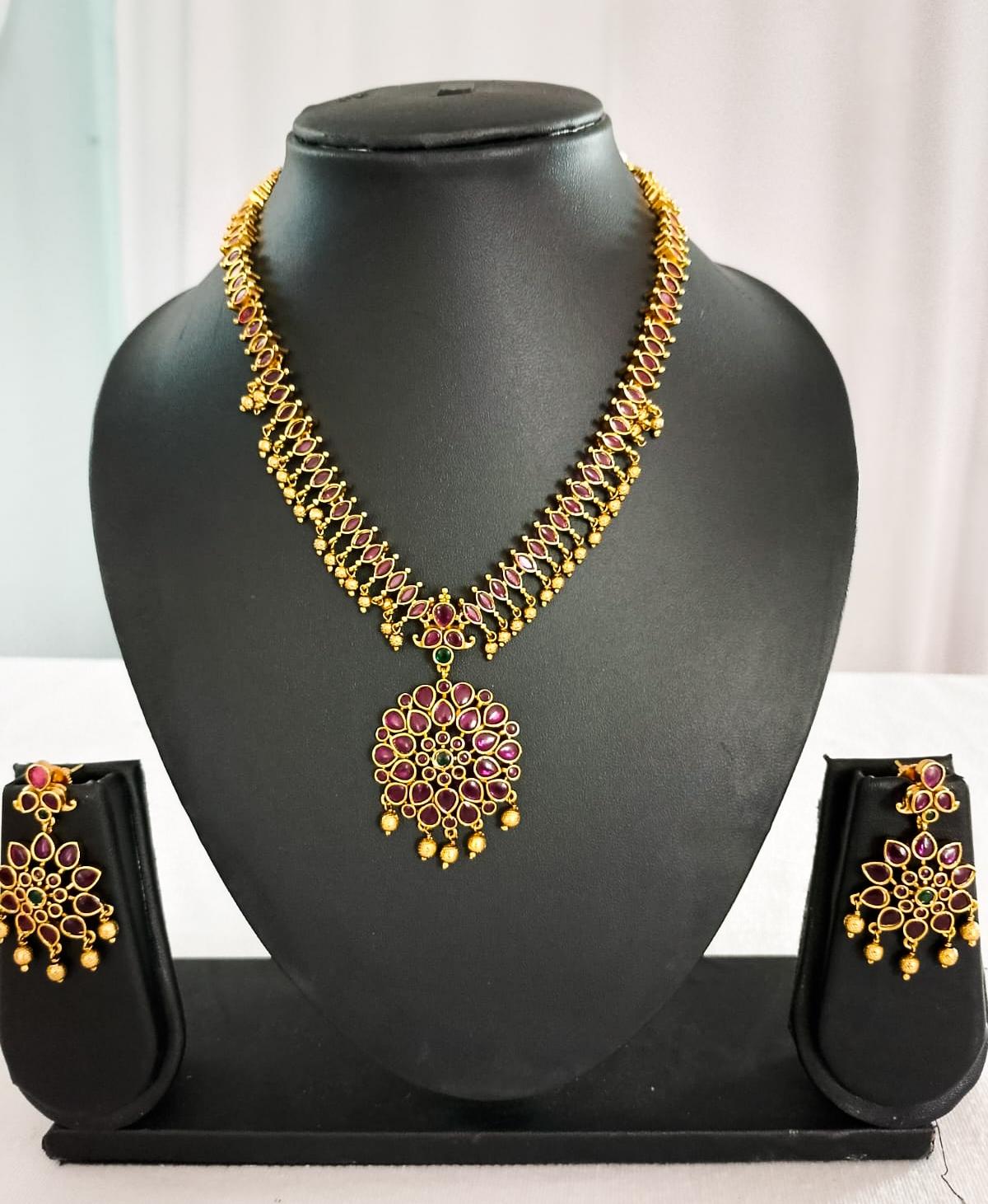 H47: Ready To Ship Beautiful Necklace Set