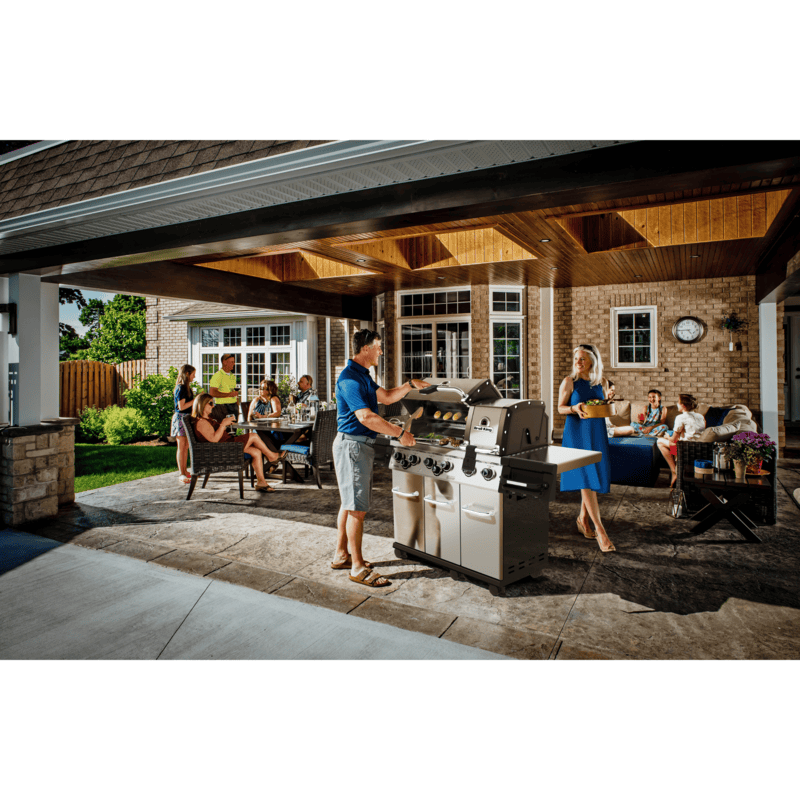 Broil King Regal™ S 690 Pro IR Gas Grill