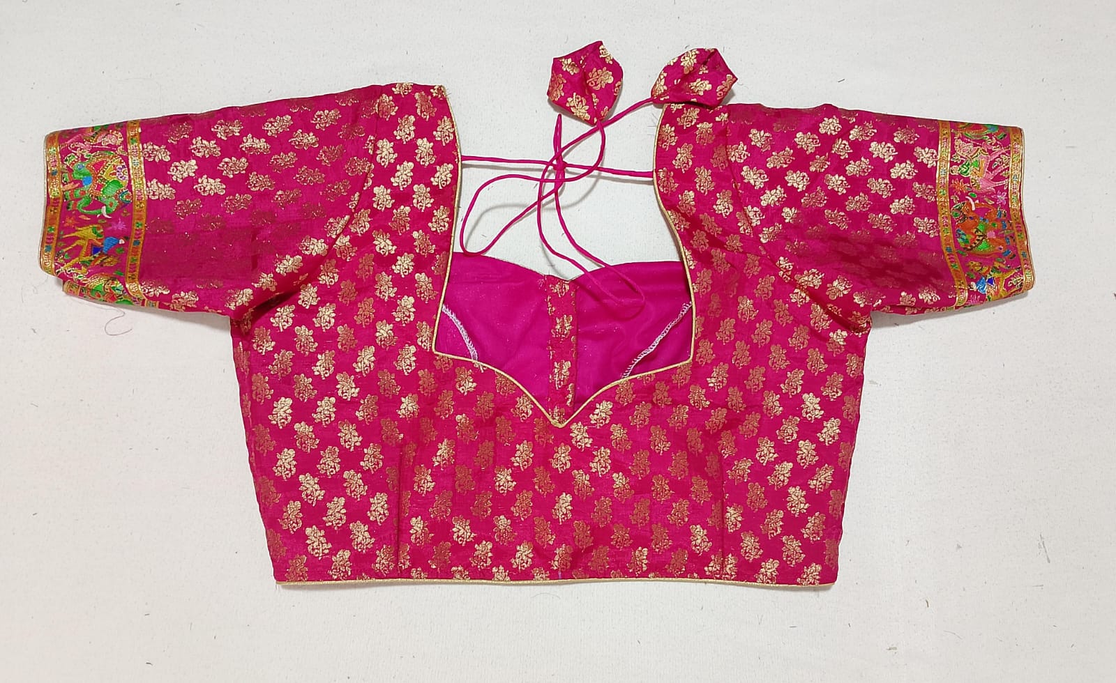 N562: Ready To Ship Beautiful Banarasi Kani Saree With Stitched Blouse N562: Ready To Ship Beautiful Banarasi Kani Saree With Stitched Blouse