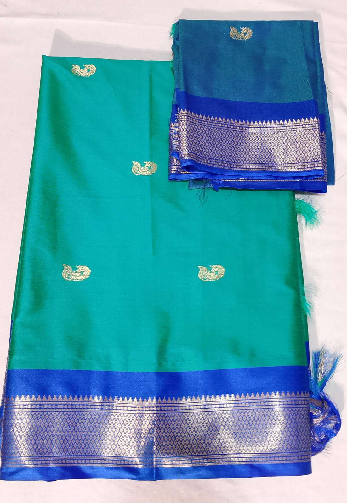 J537: Ready To Ship Beautiful Paithani Saree With Unstitched Blouse
