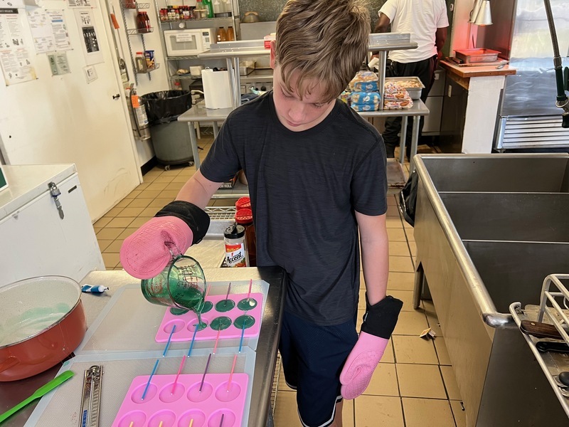 Corporate Keynote & Interactive Experiences Corporate Keynote & Interactive Experiences