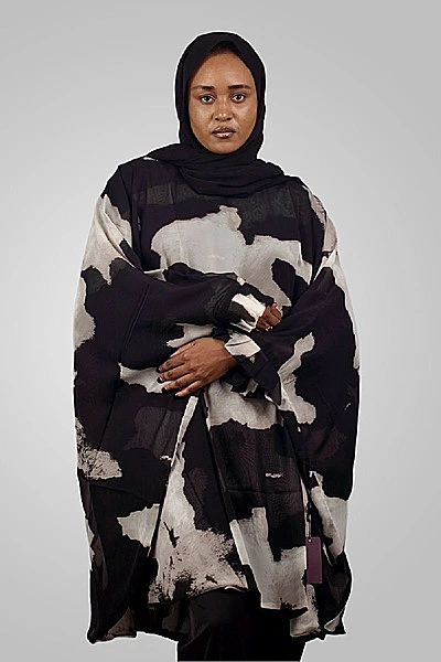 SHADOW BLOOM CAPE