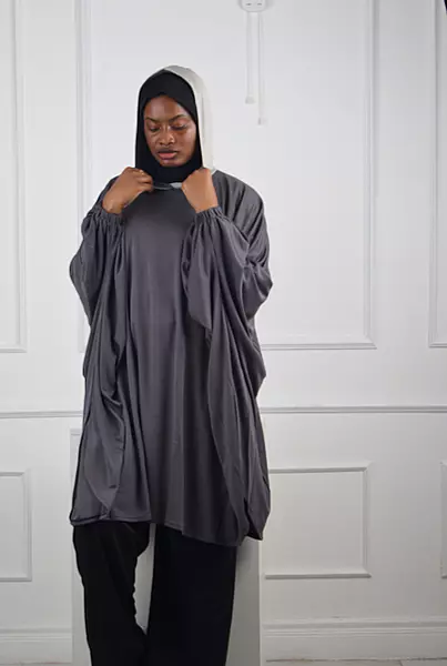 BUTTERFLY CAPE