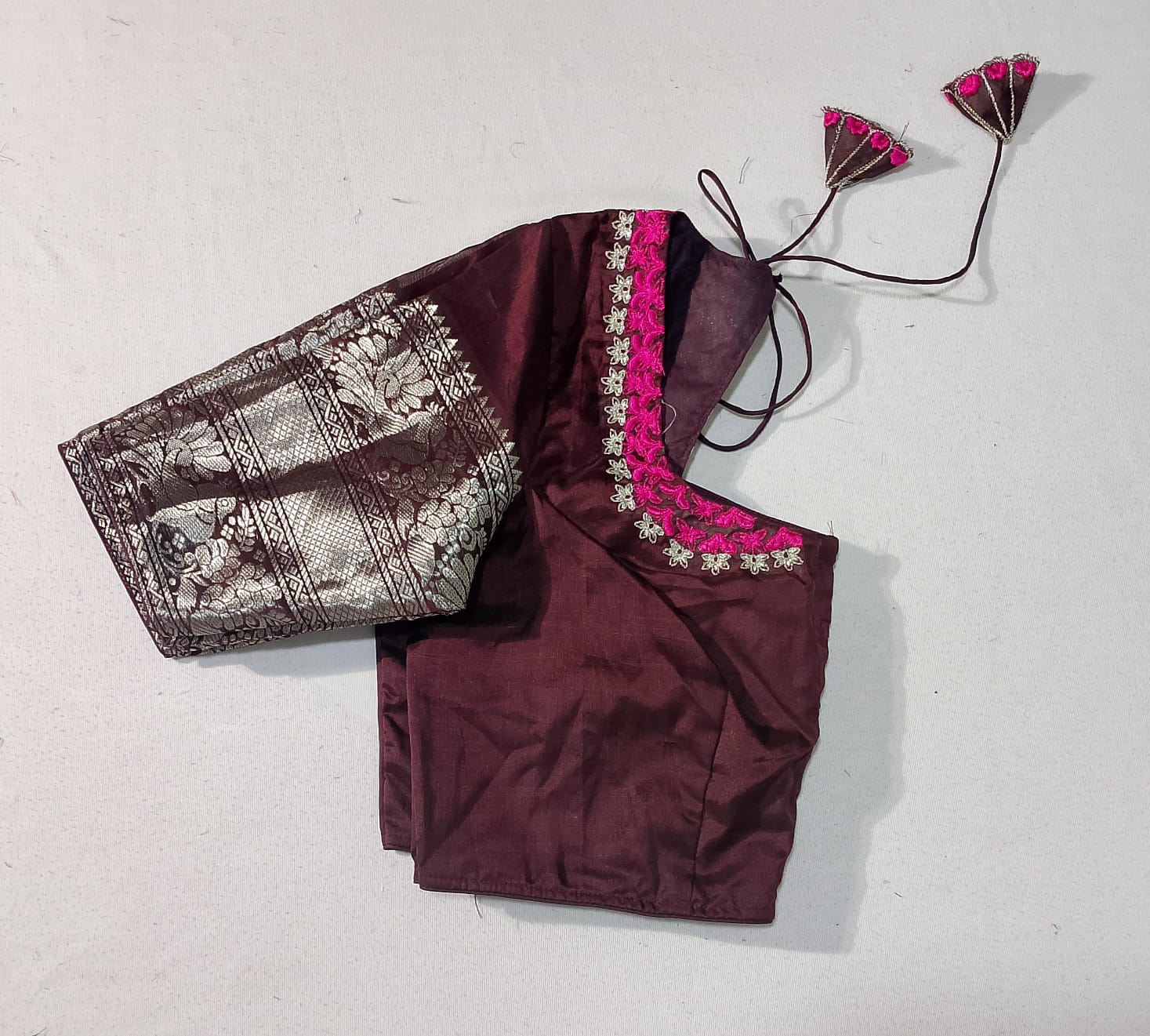 N426: Ready To Ship Beautiful Mangalagiri Saree With Stitched Embroidery Work Blouse