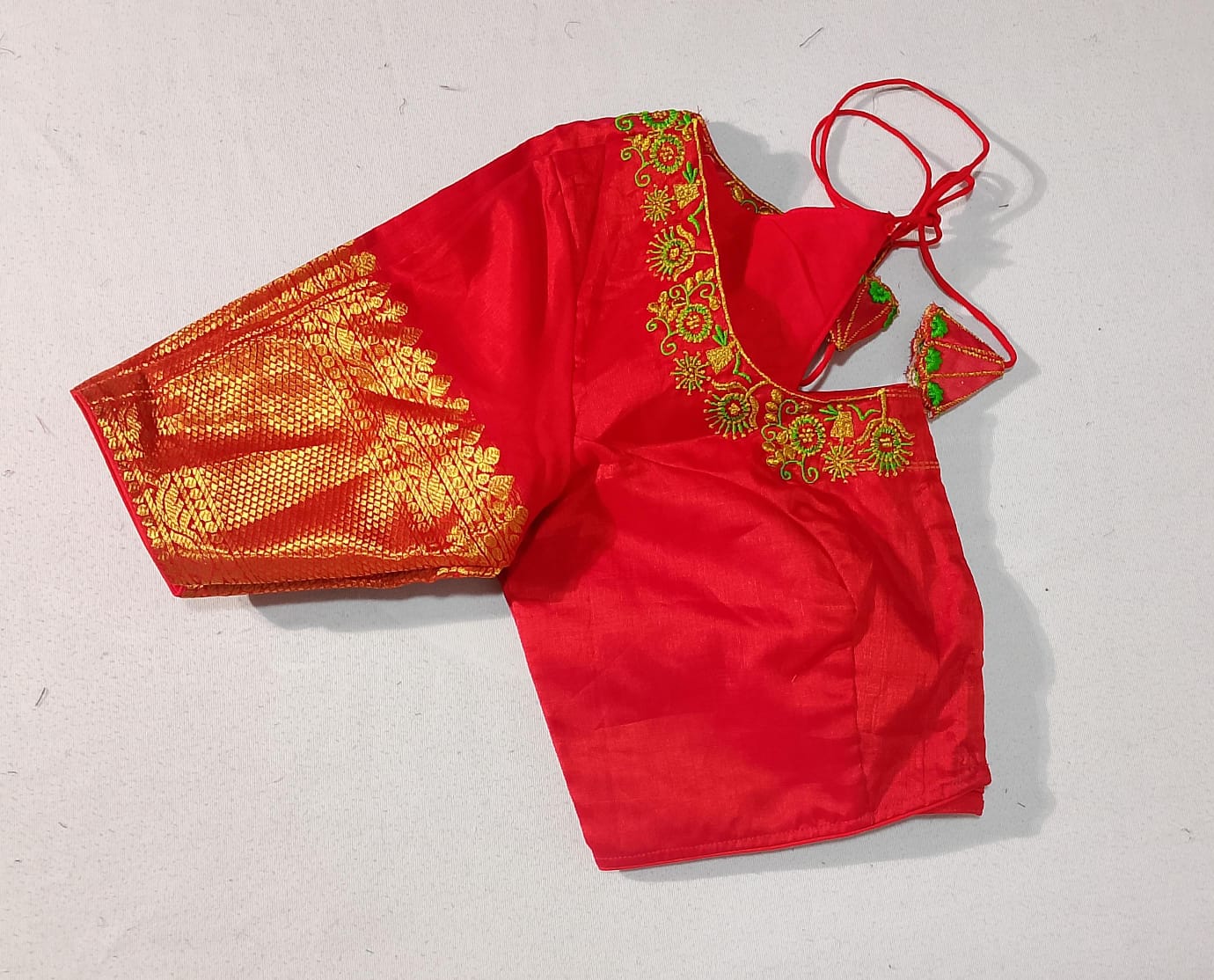 N427: Ready To Ship Beautiful Mangalagiri Saree With Stitched Embroidery Work Blouse