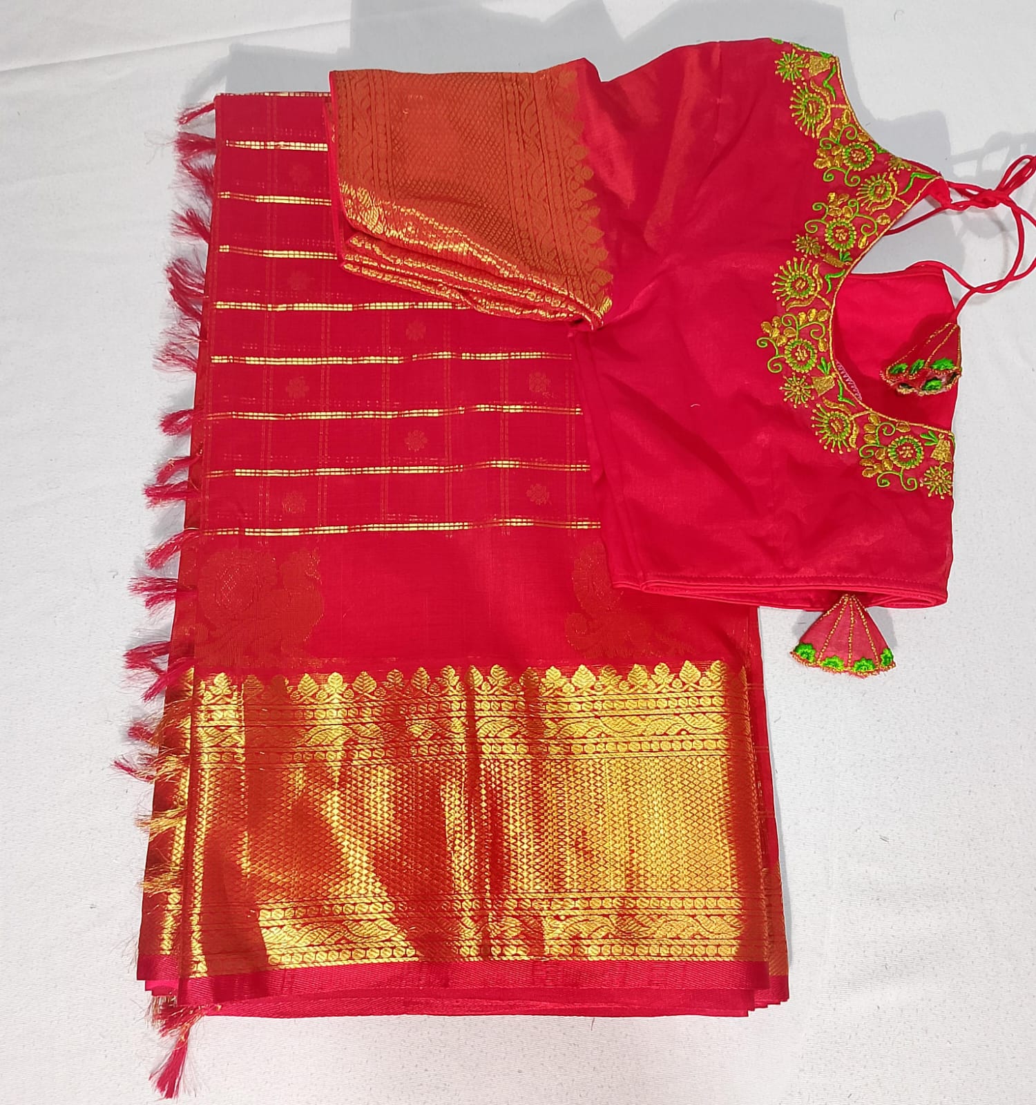 N427: Ready To Ship Beautiful Mangalagiri Saree With Stitched Embroidery Work Blouse